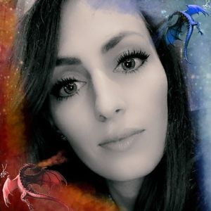 Meet your Posher, Larissa